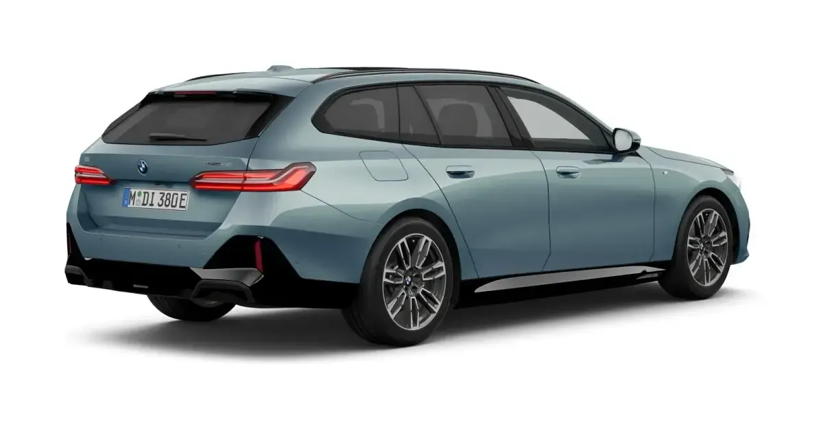 Gebraucht BMW i5 Comfort Edition 250 kW (340 PS) 2025 Grün Kombi