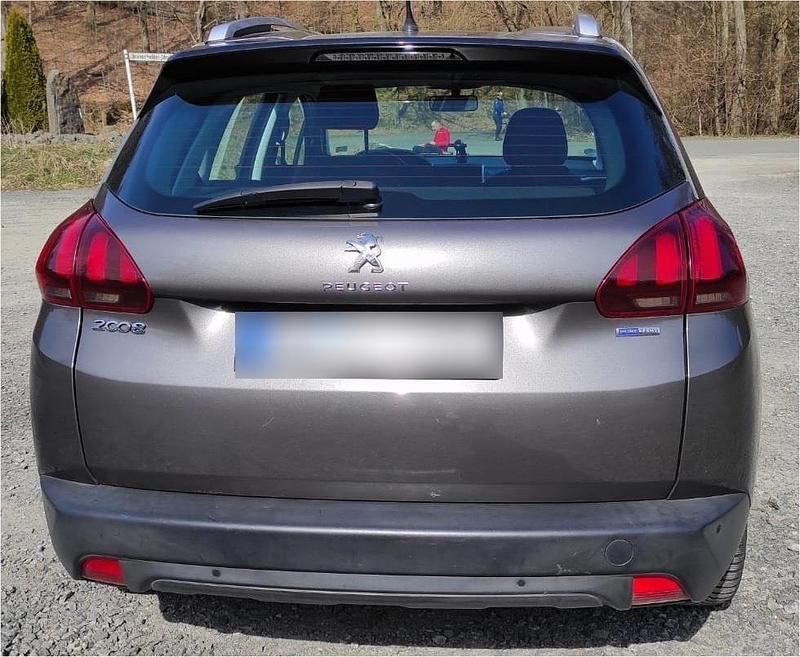 Gebraucht Peugeot 2008 110 PS (80 kW) 2016 Grau SUV