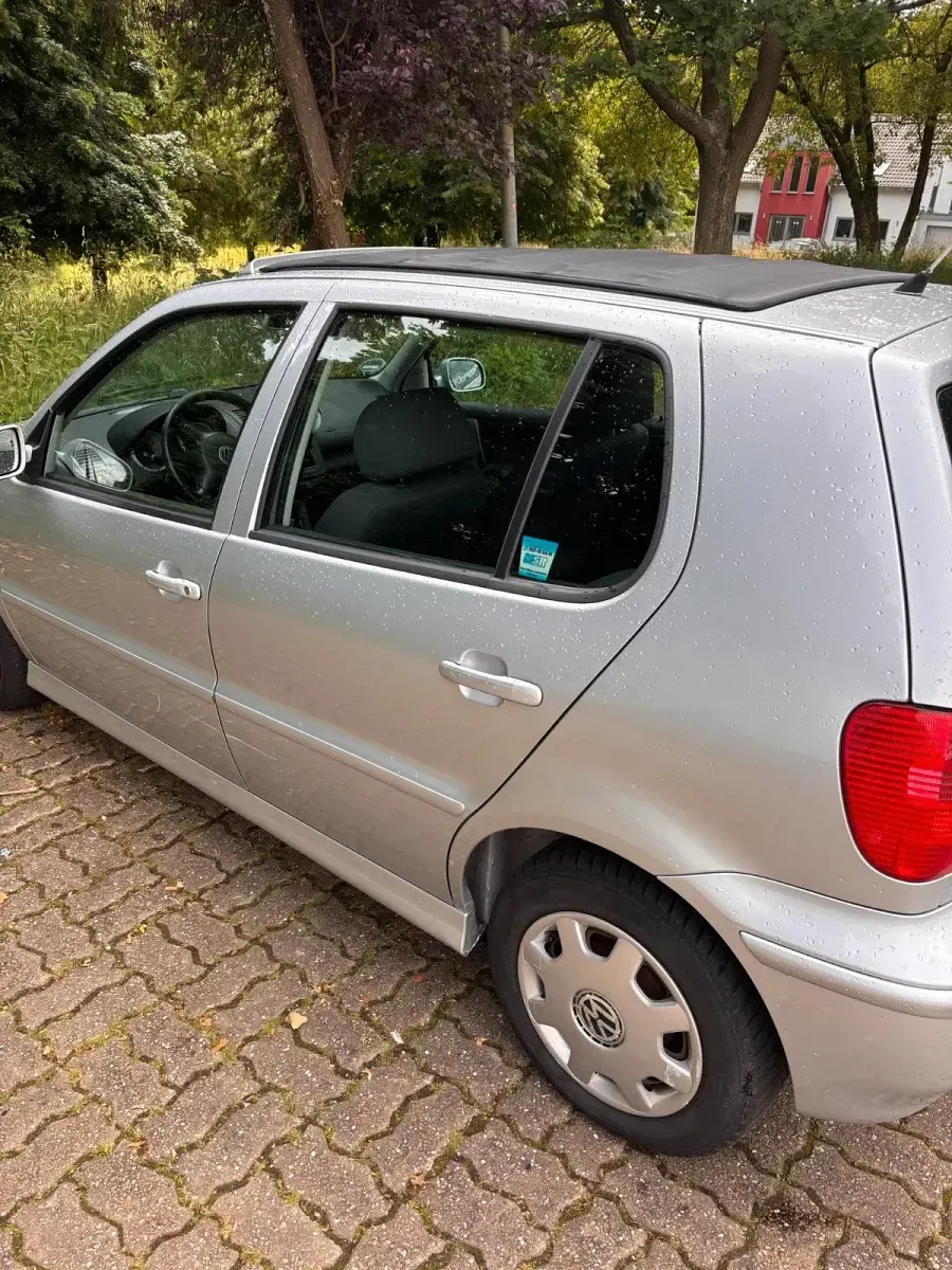 Gebraucht VW Polo Edition 60 PS (44 kW) 2001 Silber Kleinwagen