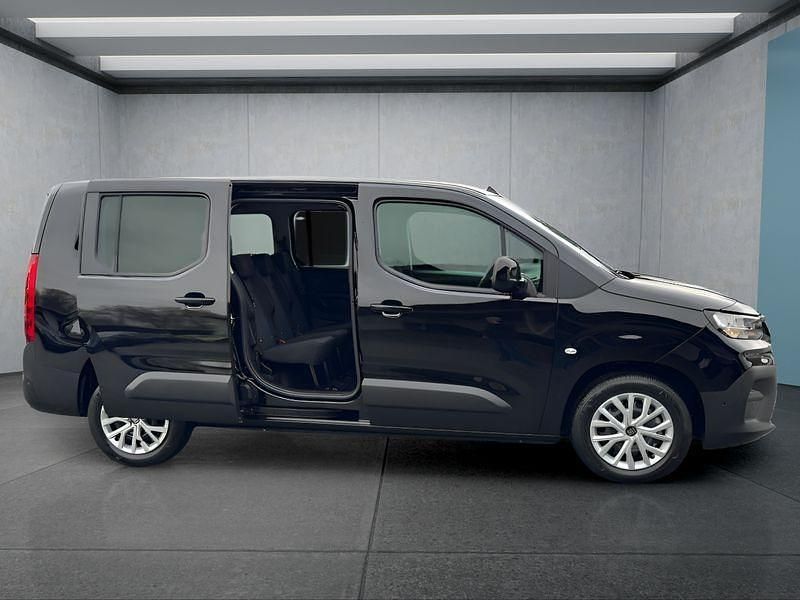 Neu Fiat Doblò 131 PS (96 kW) 2026 Schwarz Van / Kleinbus