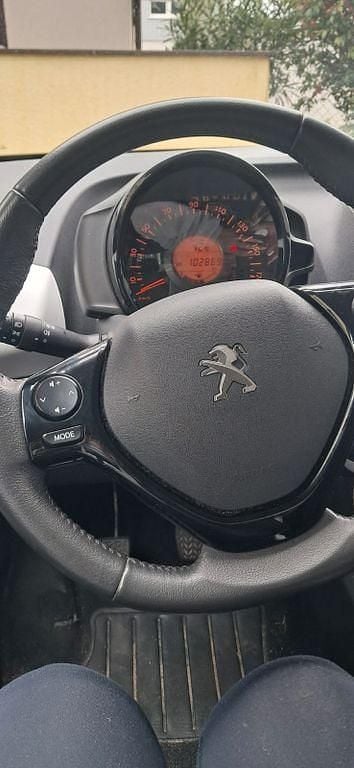 Gebraucht Peugeot 108 Active 69 PS (50 kW) 2014 Weiß Kleinwagen