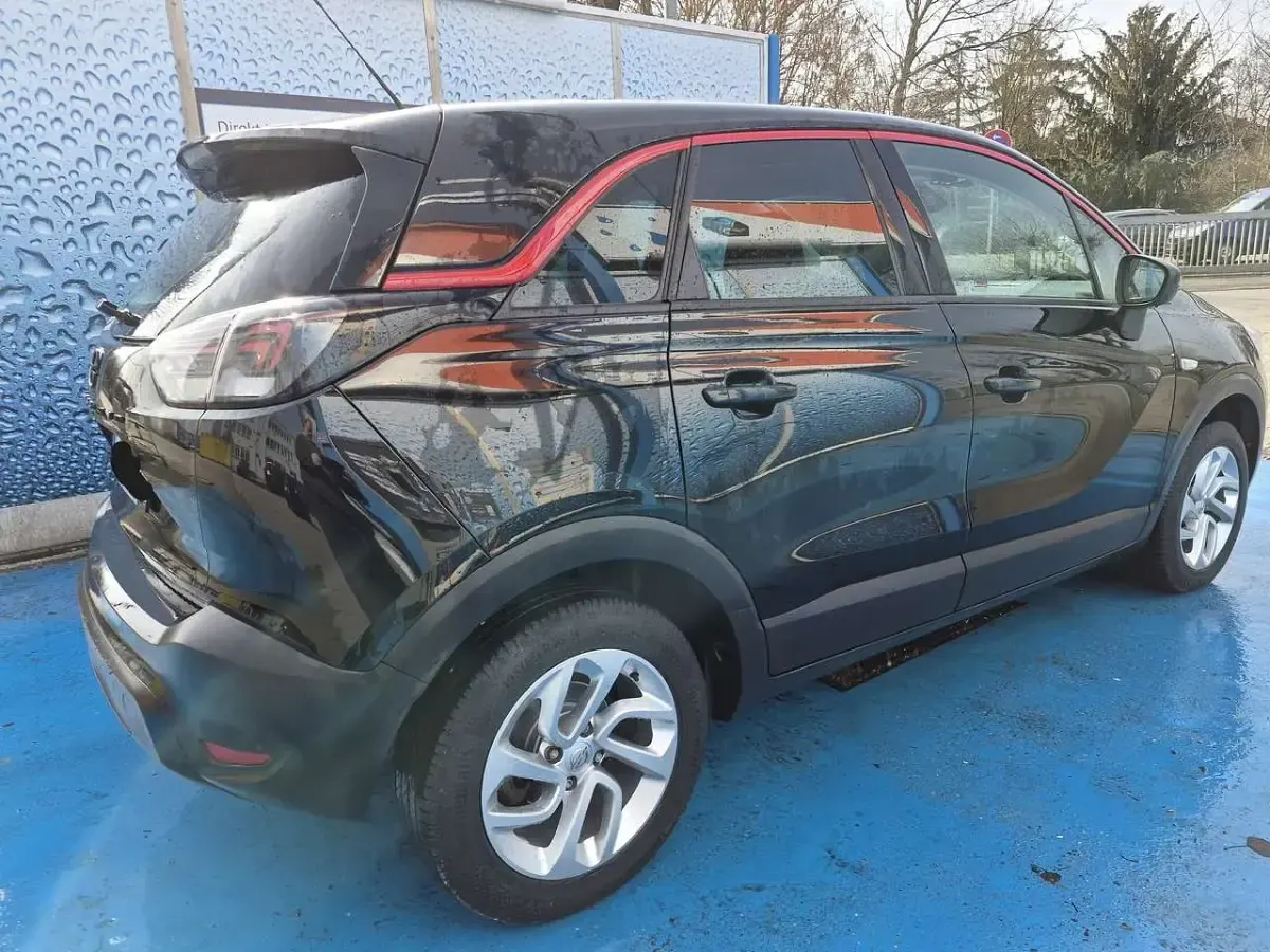 Gebraucht Opel Crossland X Ultimate 131 PS (96 kW) 2023 Schwarz SUV