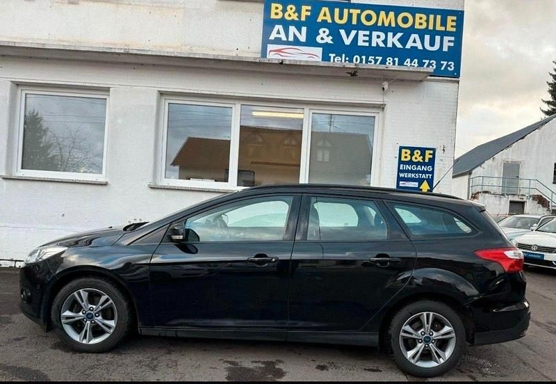 Gebraucht Ford Focus SYNC Edition 116 PS (85 kW) 2014 Schwarz Kombi