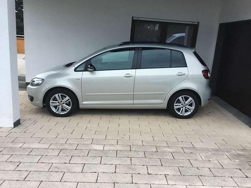 Silber Gebraucht 2012 VW Golf VII Match Limousine | 11.100 € (Fairer Preis) - Bild 1/4