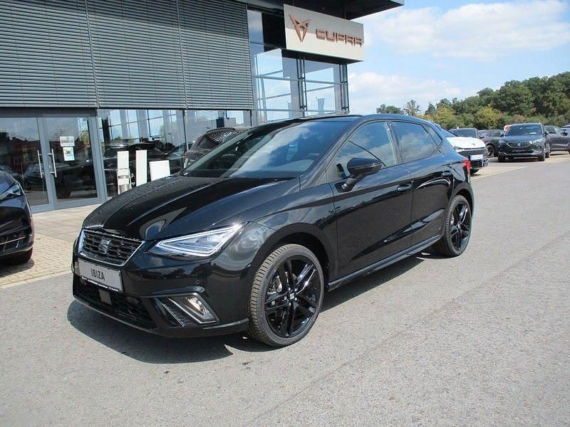 Schwarz Neu 2026 Seat Ibiza Black Edition Limousine | 26.790 € (Fairer Preis) - Bild 1/4