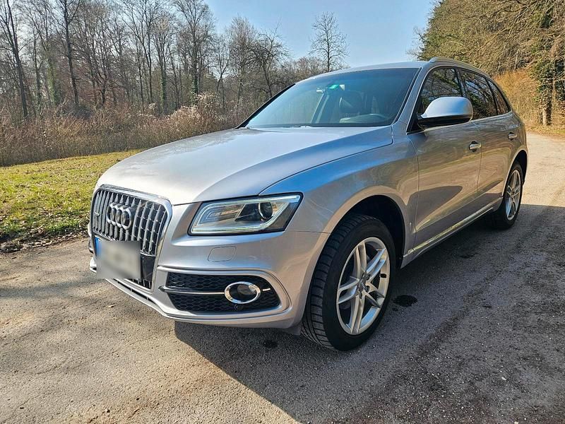 Gebraucht Audi Q5 Comfort 220 PS (161 kW) 2015 Silber SUV
