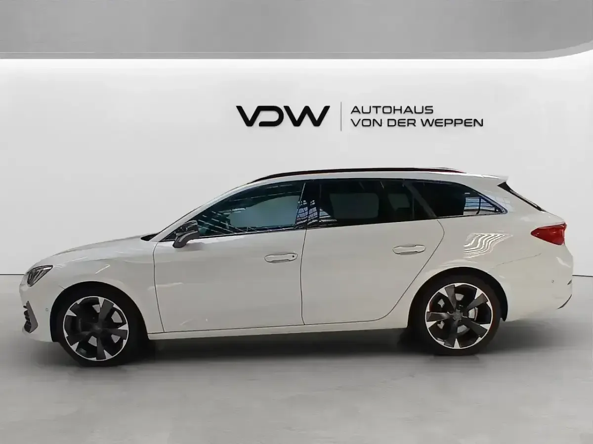 Gebraucht Cupra Leon 245 PS (180 kW) 2022 Weiß Kombi