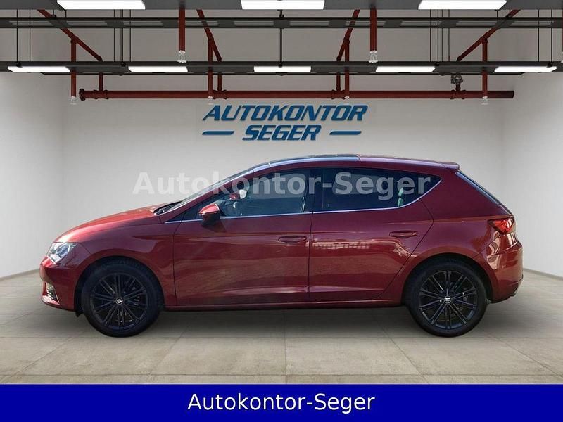 Gebraucht Seat Leon XCELLENCE 131 PS (96 kW) 2020 Rot Limousine
