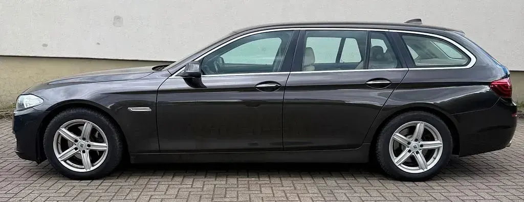 Gebraucht BMW 520 Performance 190 PS (139 kW) 2015 Kombi