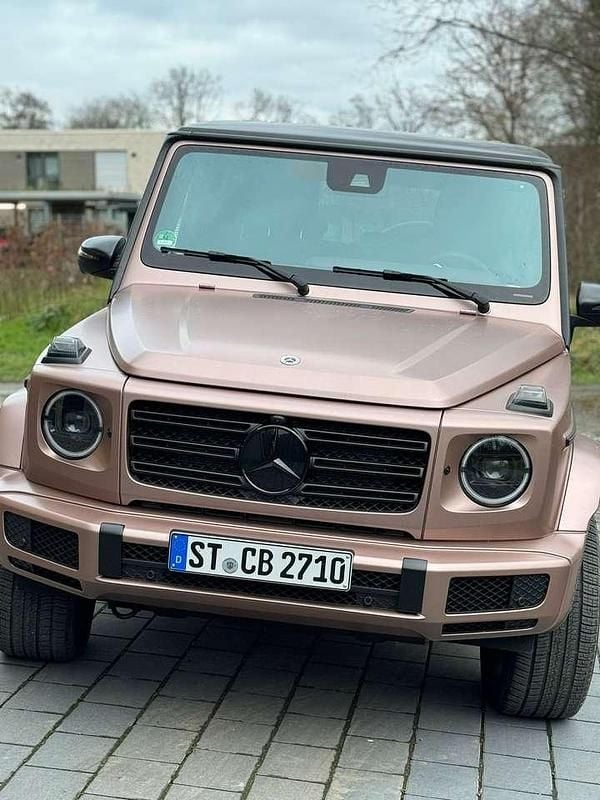 Rot Gebraucht 2024 Mercedes G500 Edition SUV | 159.000 € (Guter Preis) - Bild 1/4