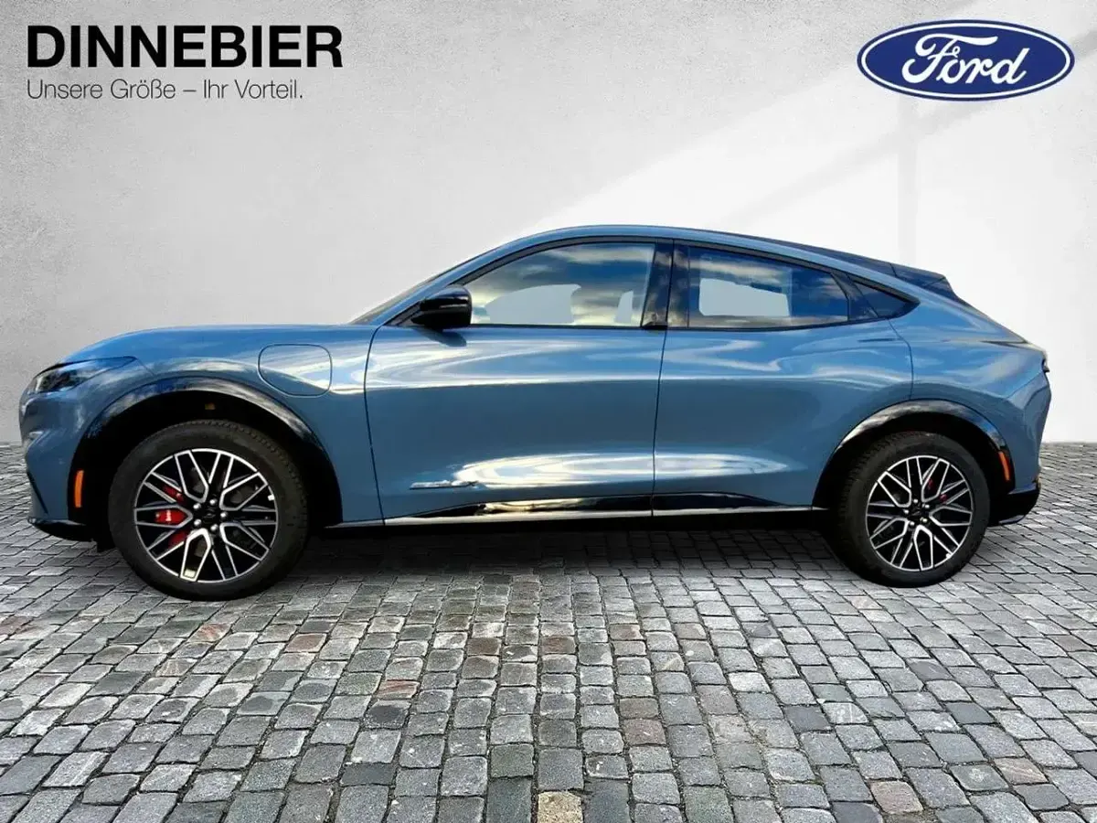 Gebraucht Ford Mustang Mach-E Premium 216 kW (294 PS) 2025 Blau SUV