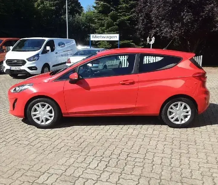 Gebraucht Ford Fiesta Cool & Connect 101 PS (74 kW) 2017 Rot Kleinwagen