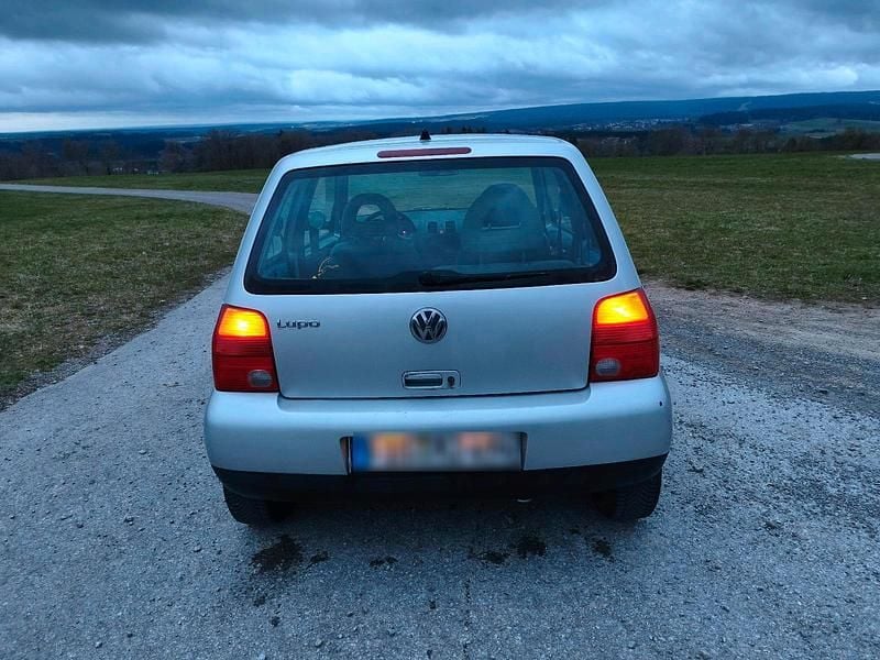 Gebraucht VW Lupo 50 PS (36 kW) 2000 Silber Kleinwagen