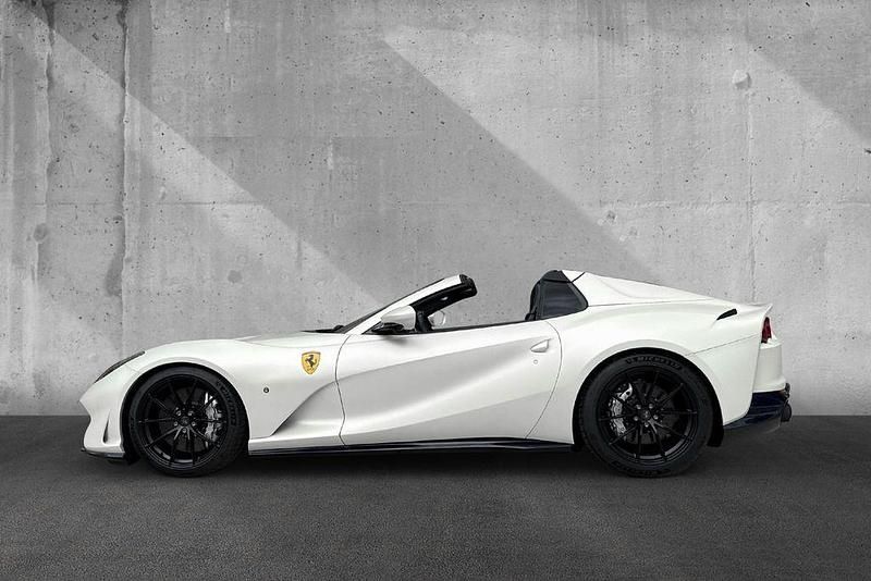 Second-hand Ferrari 812 795 CP (584 kW) 2023 Alb Cabrio