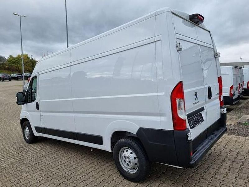 Gebraucht Peugeot Boxer 140 PS (102 kW) 2024 Eisweiß Van