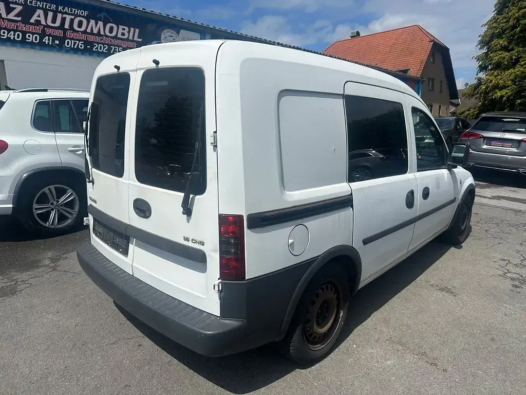 Gebraucht Opel Combo 97 PS (71 kW) 2006 Weiß Van / Kleinbus