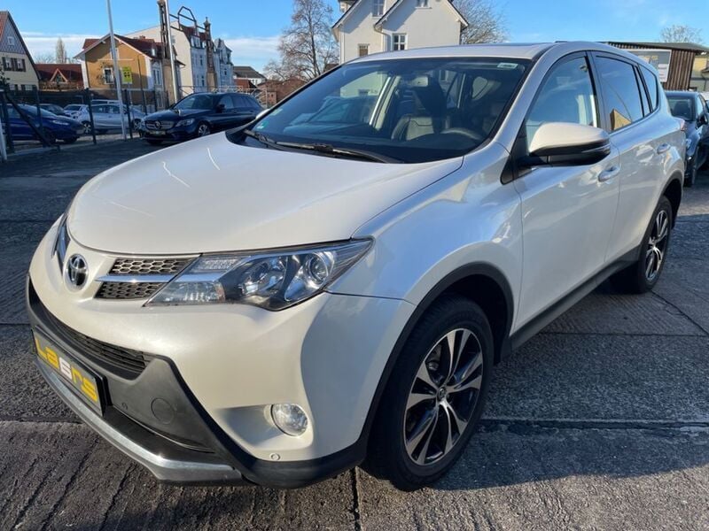 Gebraucht Toyota RAV4 Edition 124 PS (91 kW) 2014 Weiß SUV
