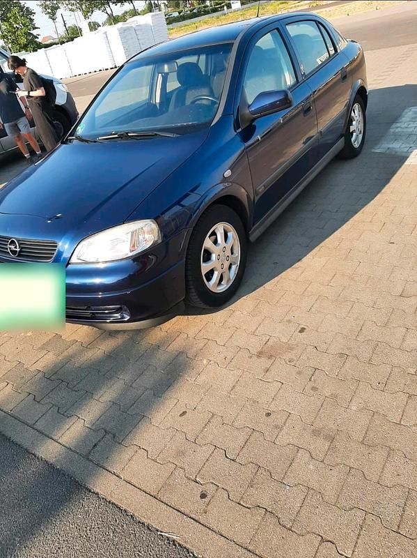 Gebraucht Opel Astra 101 PS (74 kW) 2001 Blau Kleinwagen