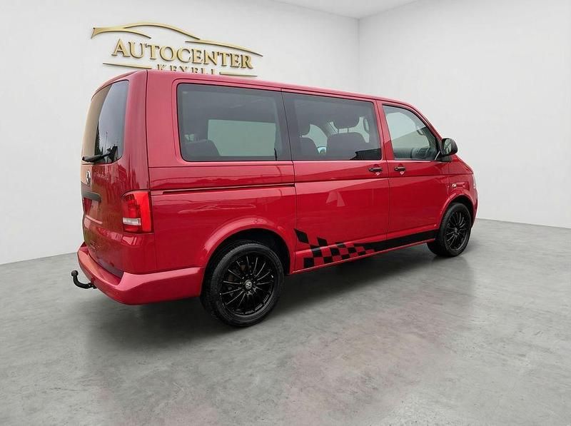 Gebraucht VW Multivan 140 PS (102 kW) 2011 Rot Van