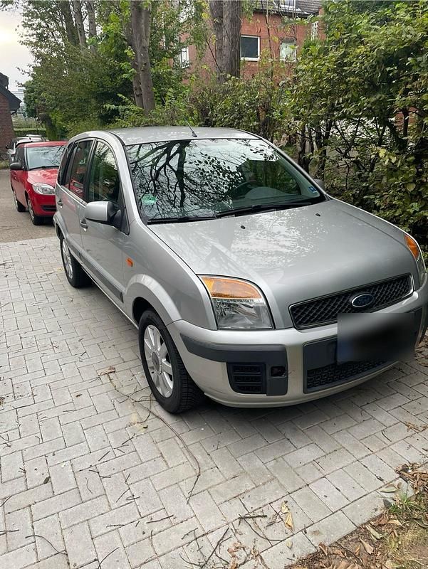 Grau Gebraucht 2008 Ford Fusion Kleinwagen | 3.500 € (Teuer) - Bild 1/4