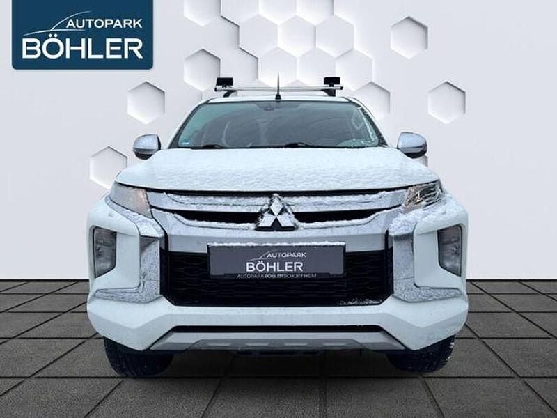 Gebraucht Mitsubishi L200 Plus 150 PS (110 kW) 2020 Weiss Abholung