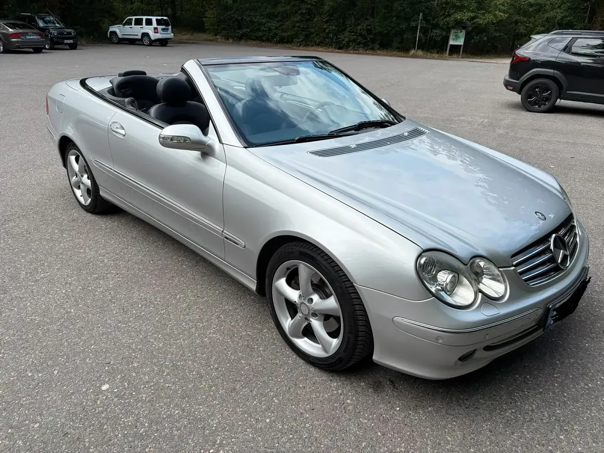Gebraucht Mercedes CLK240 170 PS (125 kW) 2003 Silber Cabrio