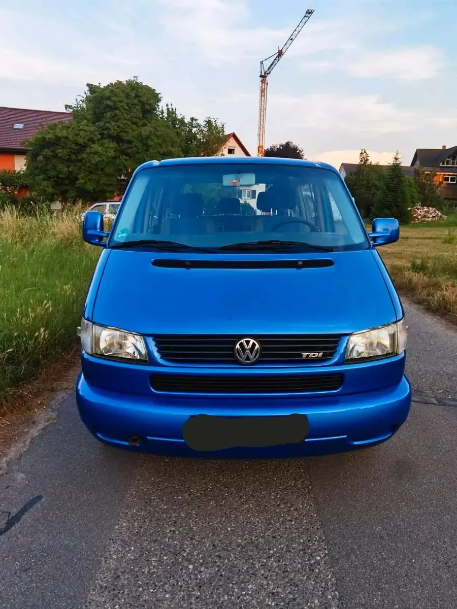 Gebraucht VW Multivan 102 PS (75 kW) 2000 Blau Van / Kleinbus