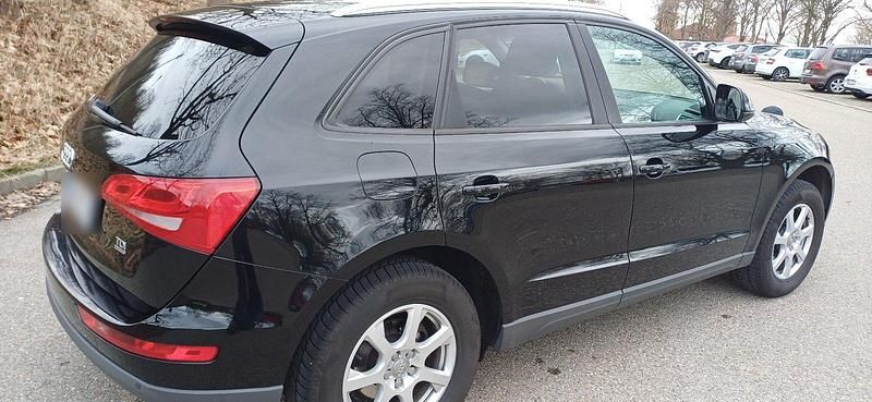 Gebraucht Audi Q5 143 PS (105 kW) 2010 Schwarz SUV