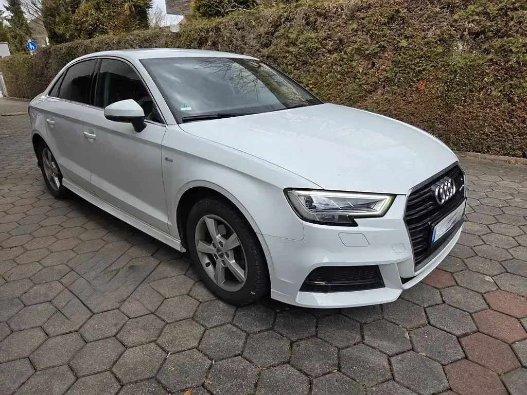 Gebraucht Audi A3 Design 150 PS (110 kW) 2017 Weiß Limousine