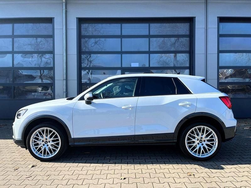 Gebraucht Audi Q2 Advanced 150 PS (110 kW) 2020 Weiß SUV