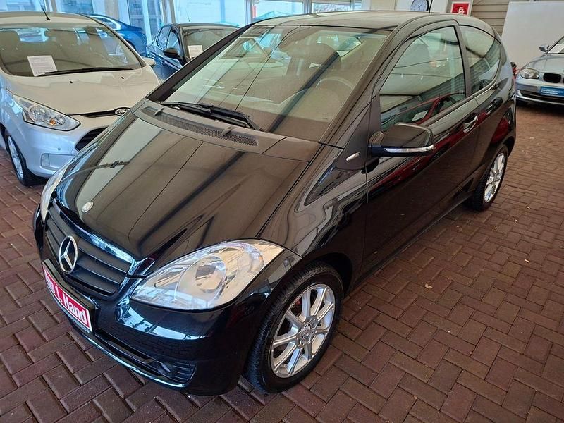Gebraucht Mercedes A160 Edition 1 95 PS (69 kW) 2010 Schwarz Limousine