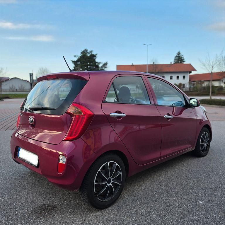 Gebraucht Kia Picanto 69 PS (50 kW) 2014 Violet Kleinwagen