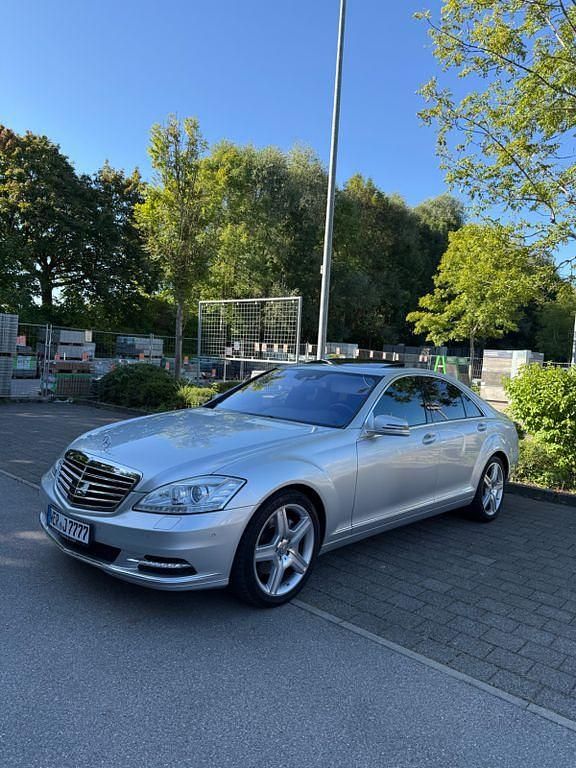 Silber Gebraucht 2009 Mercedes S350 Limousine | 20.400 € (Teuer) - Bild 1/4