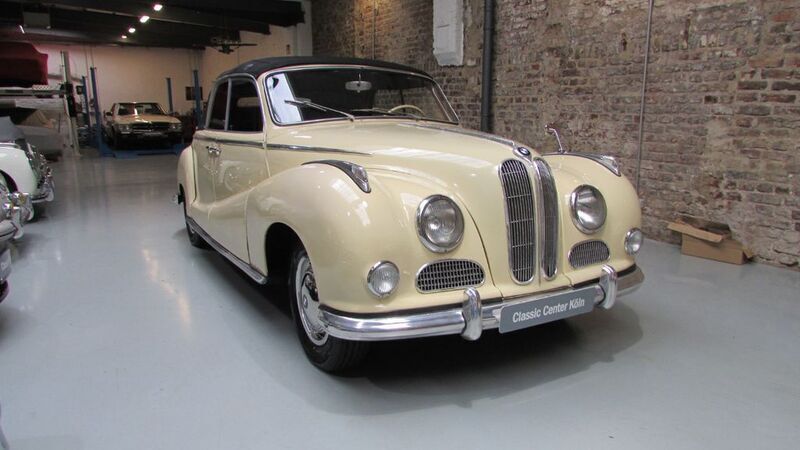 Gelb Gebraucht 1954 BMW 502 Cabrio | 119.502 € - Bild 1/4