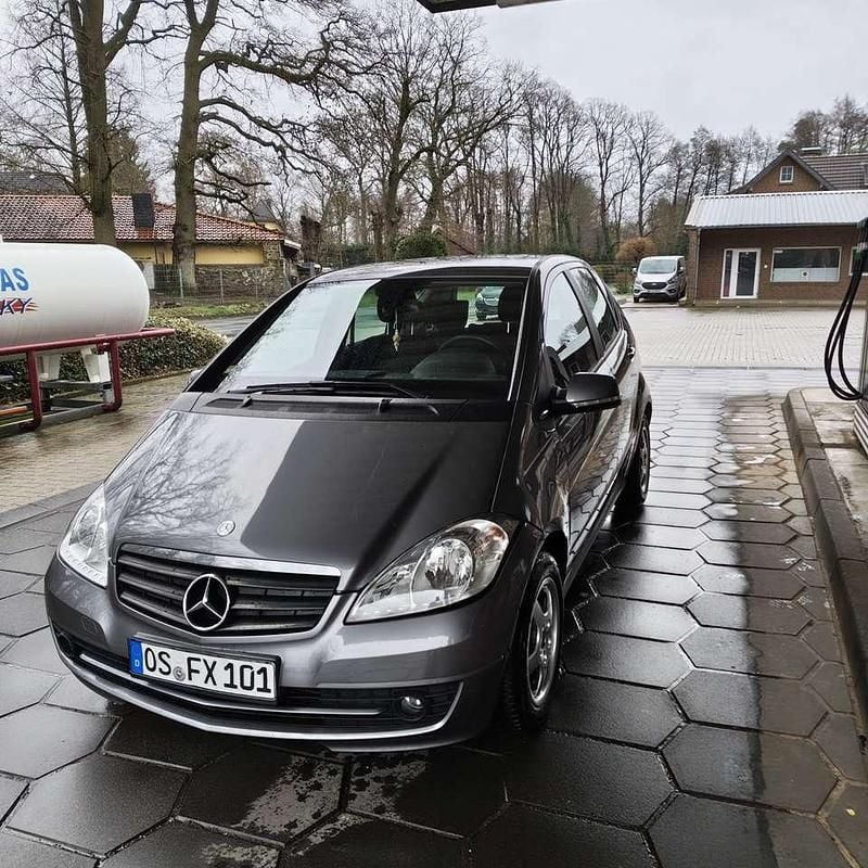 Gebraucht Mercedes A160 Classic 60 PS (44 kW) 2011 Grau Limousine