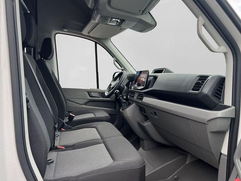 Gebraucht VW Crafter 177 PS (130 kW) 2025 Weiß Van