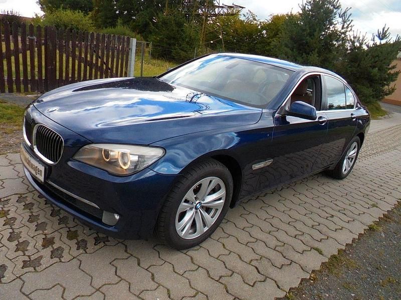 Gebraucht BMW 730 245 PS (180 kW) 2010 Blau Limousine