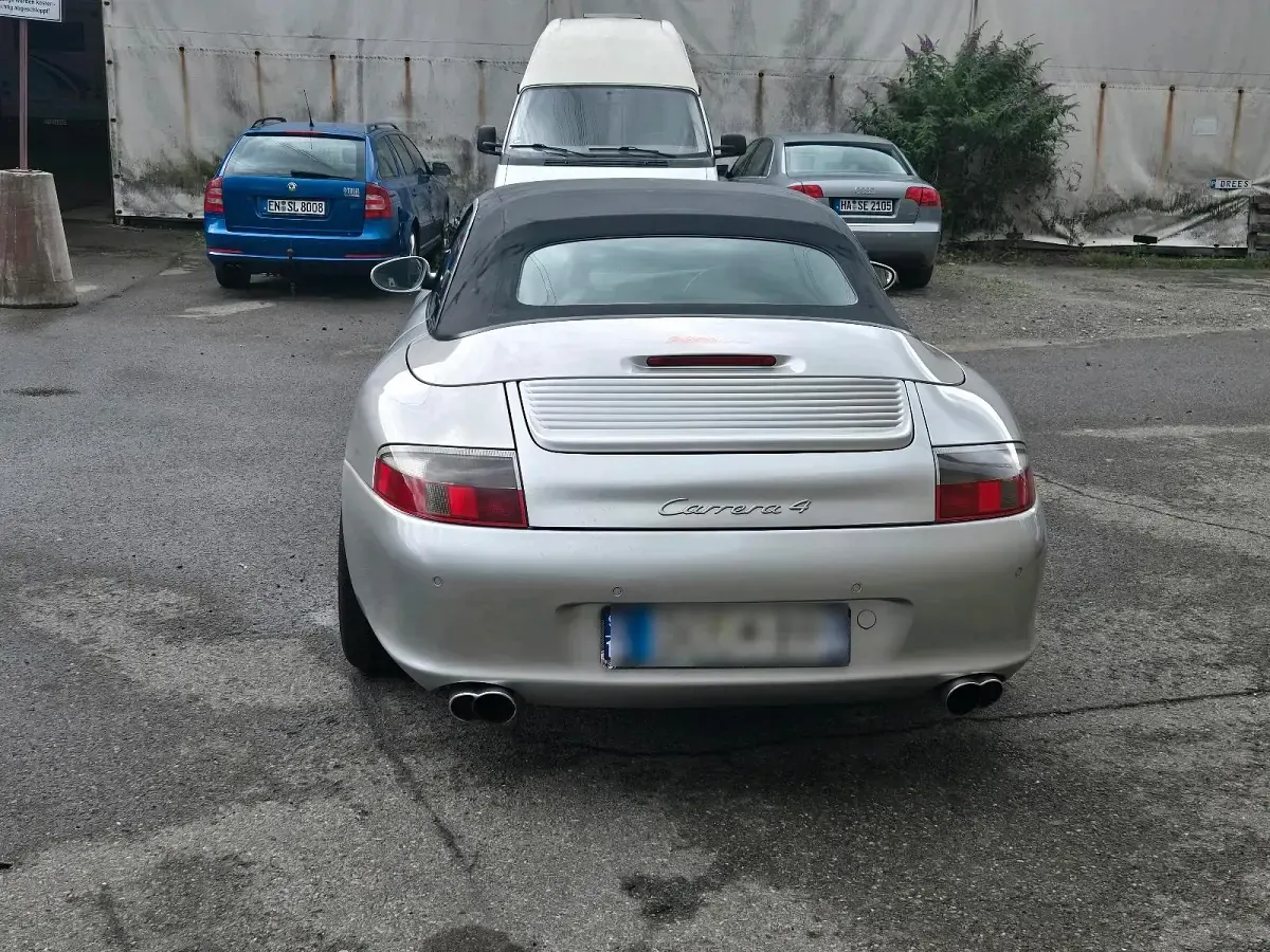Gebraucht Porsche 911 Carrera 4 Cabriolet 320 PS (235 kW) 2003 Silber Cabrio