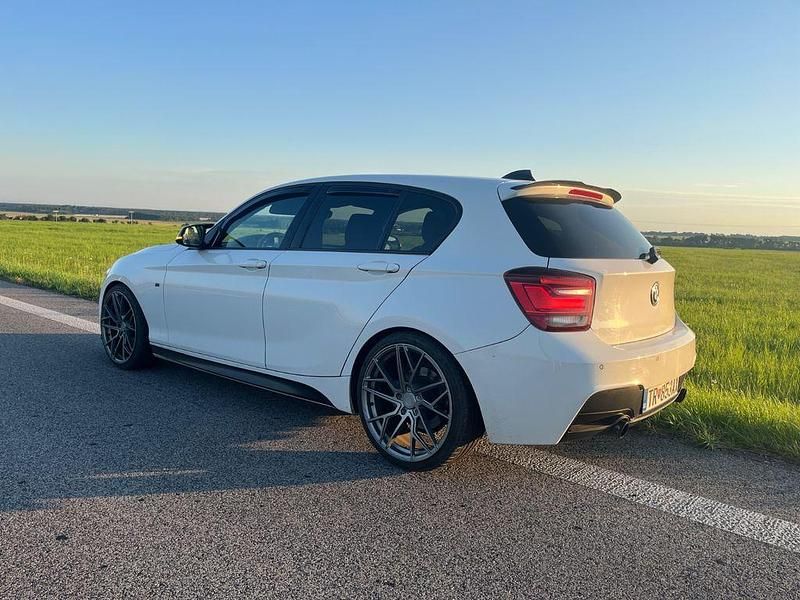 Gebraucht BMW 118 M Sport 150 PS (110 kW) 2014 Weiß Kleinwagen