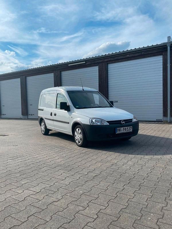Weiß Gebraucht 2009 Opel Combo Van | 3.000 € (Fairer Preis) - Bild 1/4