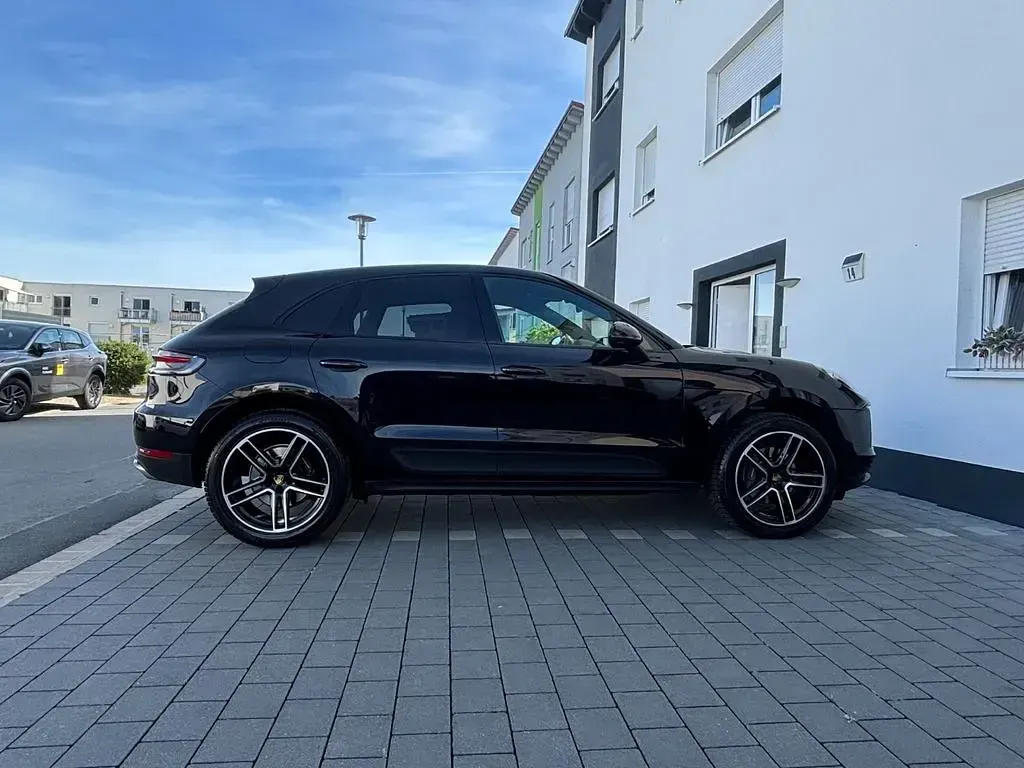 Używany Porsche Macan 245 KM (180 kW) 2019 Czarny SUV