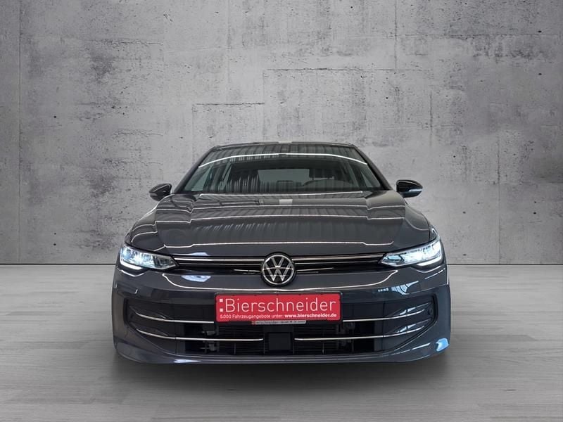 Gebraucht VW Golf VIII Pro 116 PS (85 kW) 2024 Grau Limousine