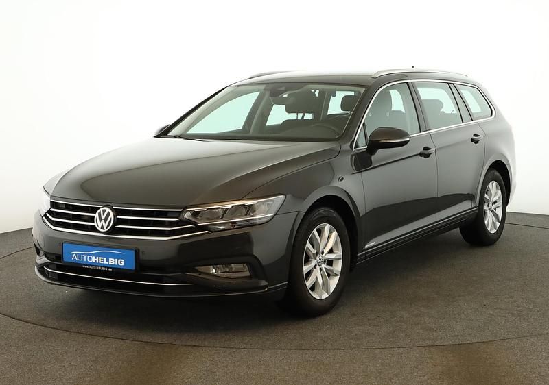Uranograu Gebraucht 2020 VW Passat Business Kombi | 16.880 € - Bild 1/4