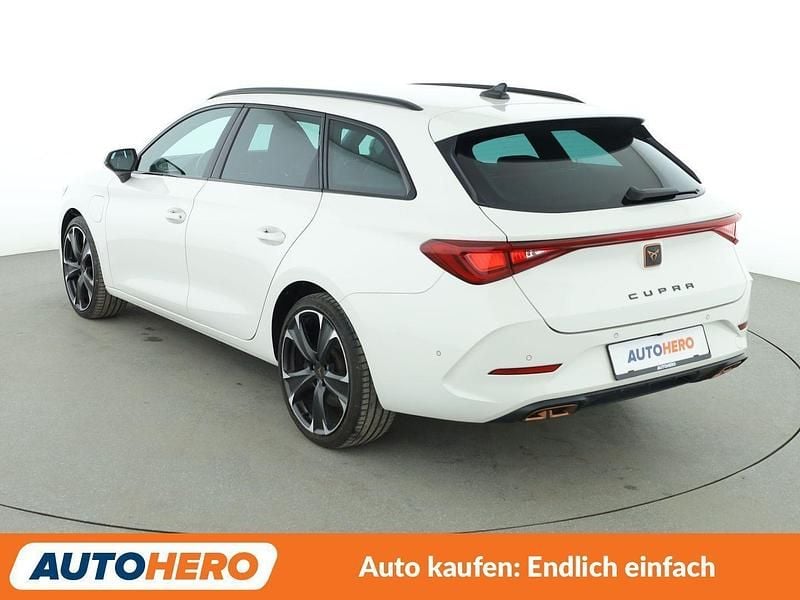 Second-hand Cupra Leon 245 CP (180 kW) 2021 Alb Break