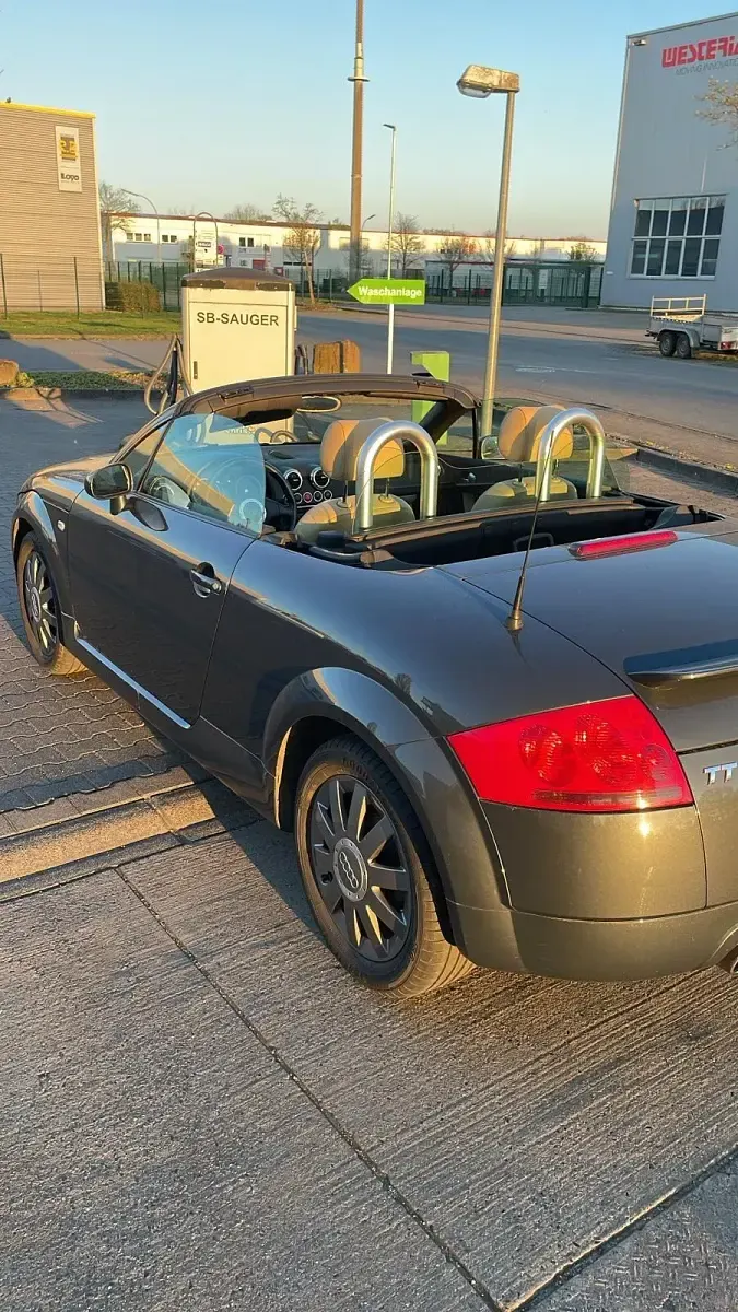 Gebraucht Audi TT Roadster 179 PS (131 kW) 2004 Grau Cabrio