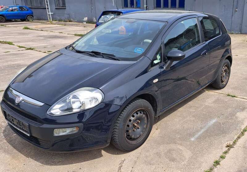 Blau Gebraucht 2011 Fiat Punto Dynamic Kleinwagen | 2.200 € (Fairer Preis) - Bild 1/4