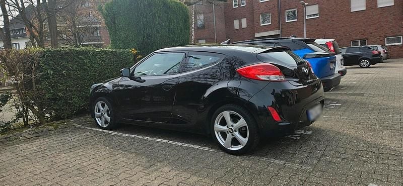 Gebraucht Hyundai Veloster 140 PS (102 kW) 2012 Schwarz Kleinwagen