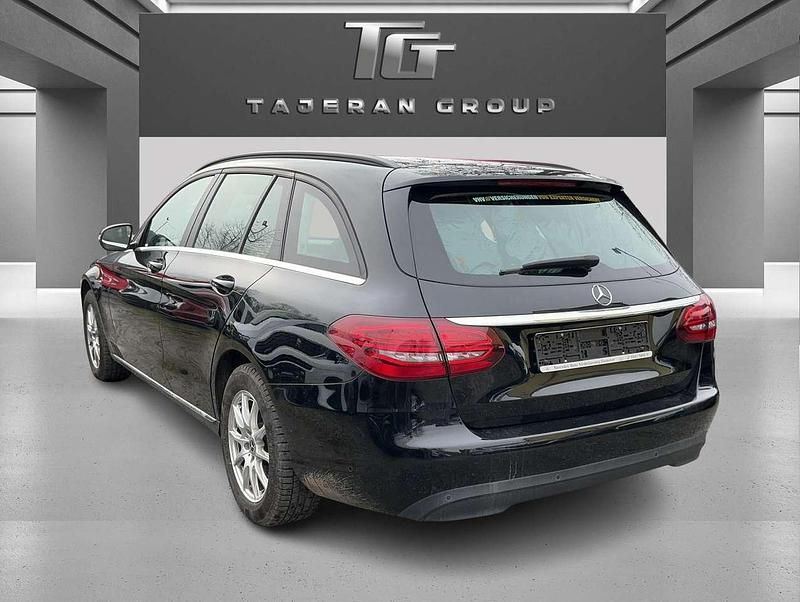 Gebraucht Mercedes C200 Business 160 PS (117 kW) 2020 Schwarz Kombi