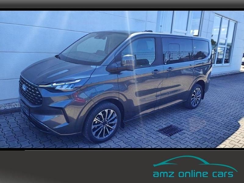 Grau Neu 2025 Ford Tourneo Custom Titanium X Van | 58.480 € (Etwas zu teuer) - Bild 1/4