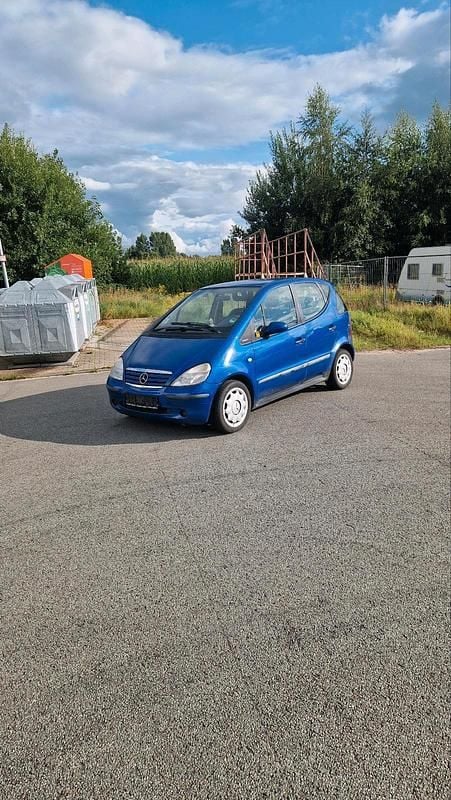 Blau Gebraucht 2000 Mercedes A170 Kleinwagen | 799 € (Fairer Preis) - Bild 1/4